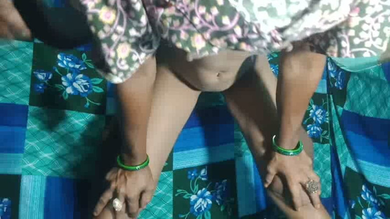 Bhabhi: Hot Stepsister-in-law, Hot Stepbrother-in-law - Hindi Song, Desi Video