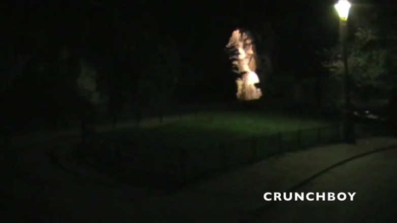 Crunch Boy: Ragazzo latino scopata in esibizione all'aperto da top arabo dominante...