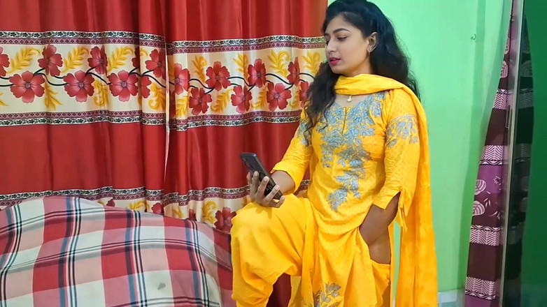 Laila xxx porn169: Adik tiri desi saya menjolok pepeknya, saya membantunya dengan zakar...