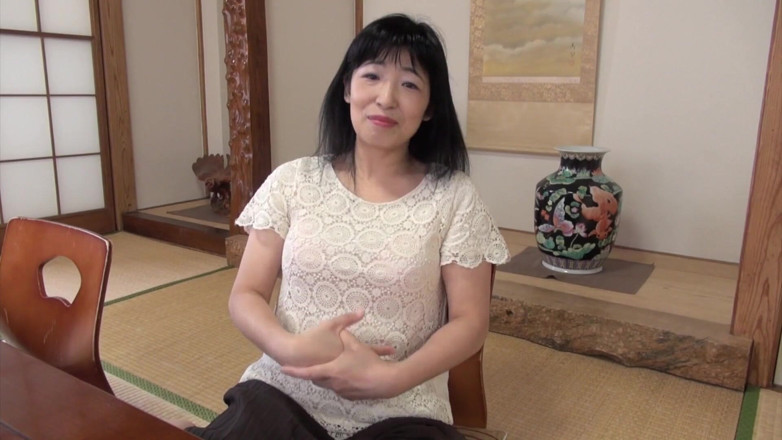 Japan Lust: Japanese granny lets us inside