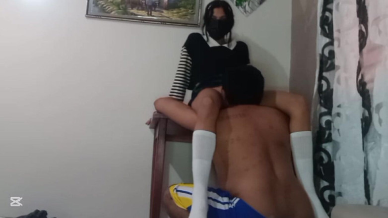 Skinnydanie21: Makan pepek pelajar yang suci