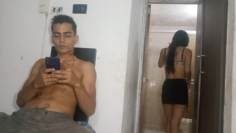 gledyxxx: อยากให้เราจับเล่น Truth or Dare ถ้าฉันแพ้เธอเย็ดฉันทะลุหีเลยใช่ไหม