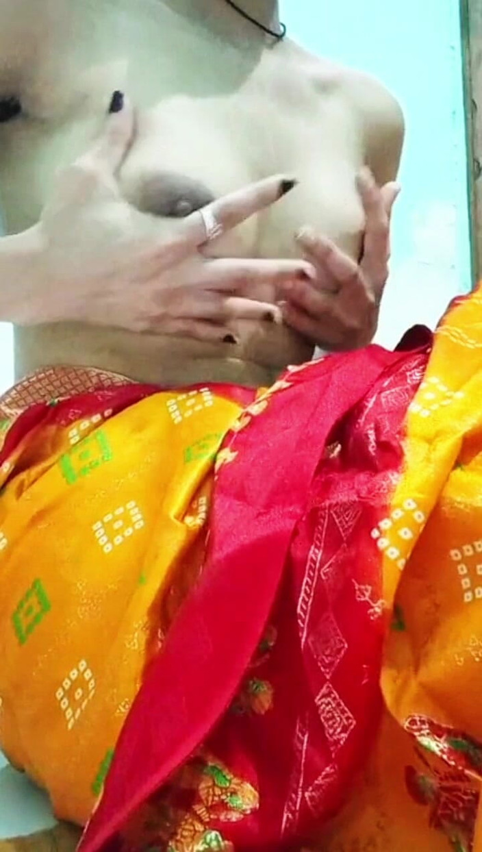 Silver_Worm: भारतीय लड़की पढ़ाती भूमिका हॉट और कामुक खेलती है