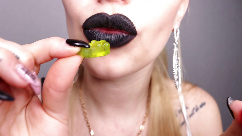 Goddess Misha Goldy: Những người khổng lồ nuốt những nô lệ co ngót...