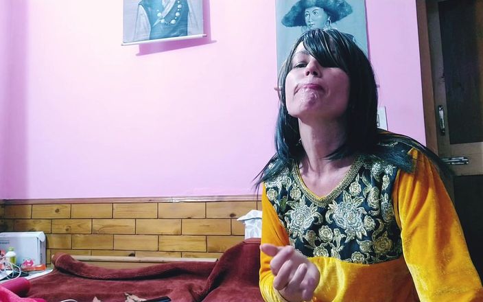 Bolly Karma: Je bent een pikzuiger - slik mijn sperma door
