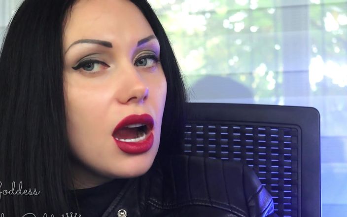 Goddess Misha Goldy: Кінчай на моє велике бордове спокушання і великий дим кальяну