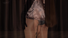 Shiny teens: 849 Lesklé punčocháče a černé rukavice