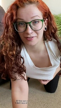 Naughty Asshole Tease and Dirty Talk on All Fours in Leggings