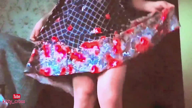 Kitty_Cross: Hands free Hot Cumshot Velký náklad Roztomilá Ladyboy Shemale Sissy...