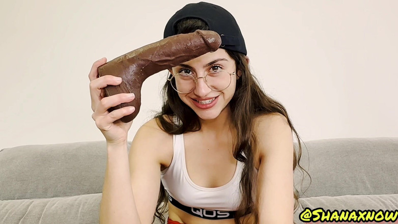 Shanaxnow: Grande cazzo nero per qos bruna queefing cazzo pompino bagnato...