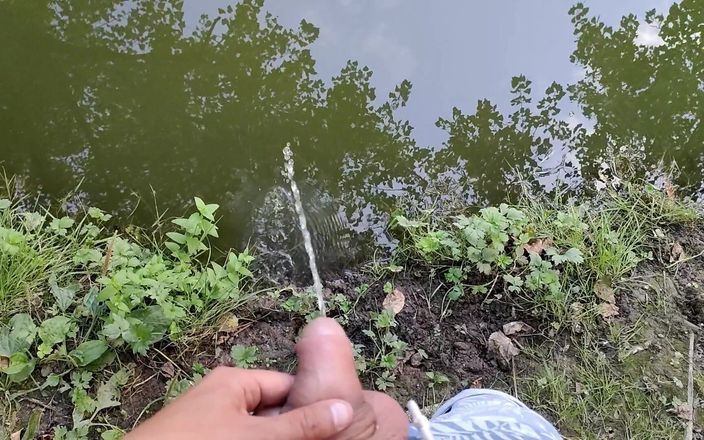 Idmir Sugary: Pișare lungă la apă face apa bombat