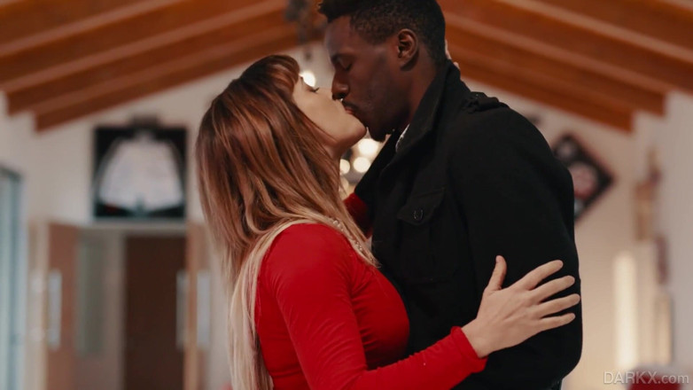 Dark X: Cherie DeVille odmění Samaritána uctíváním jeho velkého černého péra - DarkX
