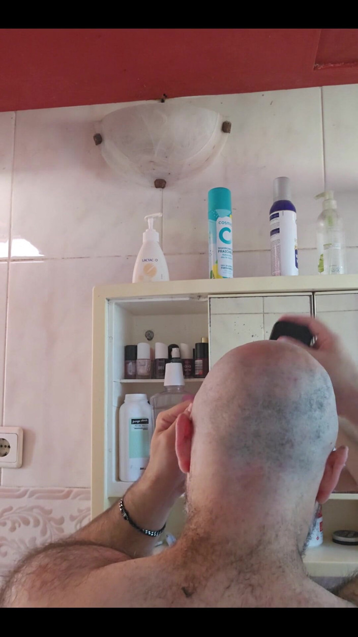 RAvingr4d4: New Shaver