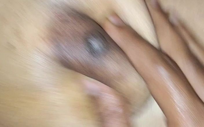 Wifeee: La modella sessuale Sabita ottiene il Burr Serviced, il video...