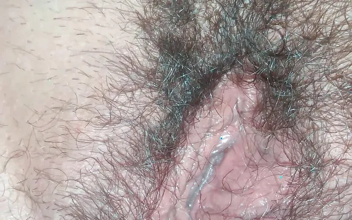 Lily & Theo: I Love Hairy Pussies, but Shaved Ones...