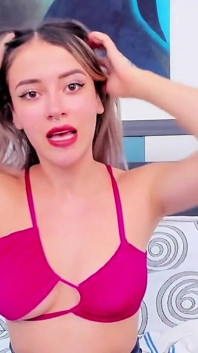 Blonďatá Latian vždy chce být drsně ošukaná ve svém pokoji