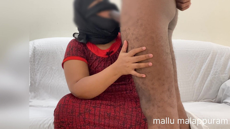 Mallu_Malappuram: Mallu Muslim Thatha и соседка, орал и, сперма во рту, трах в диване носить Макси и хиджаб, Малапурам, Керала