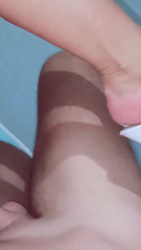 Milf culona en tacones altos te ayuda a relajarte