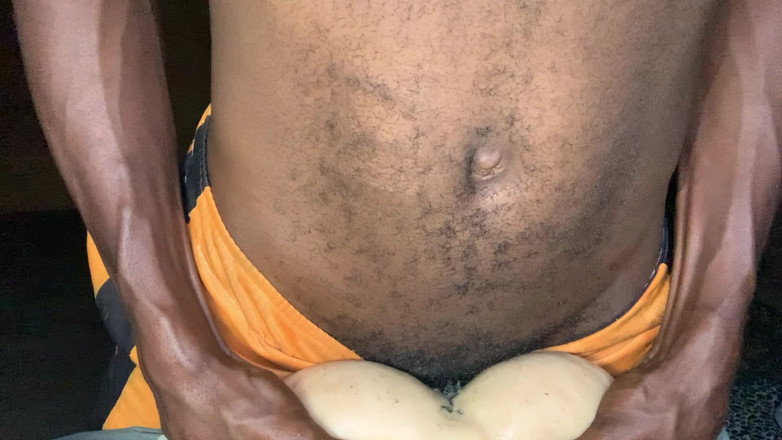 Bangcum8: 쪼이는 보지 따먹기