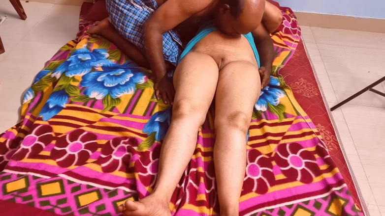 Sexy sindu: Video lucah India pasangan panas berkongkek