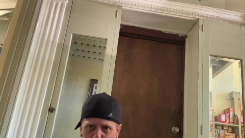 MikeyJ: 我想跳舞