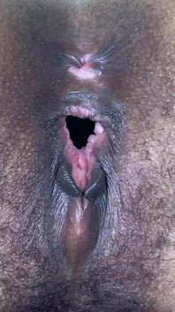 黒檀の熟女は10分間クィーフ