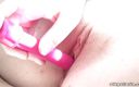 ATKIngdom: Peituda morena brincando com sua buceta rosa em vídeo solo