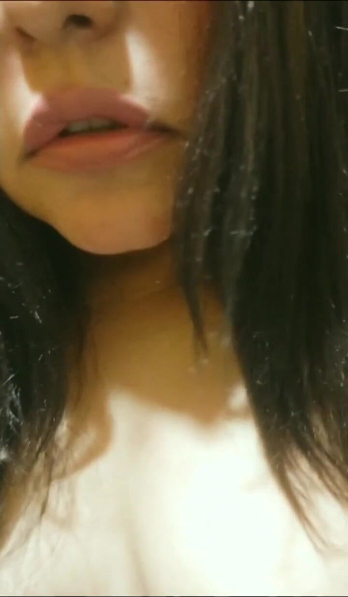 Carla Villalobos: Atas Cadangan Ahli Pemakanan Saya, Saya Makan Timun Setiap Hari...