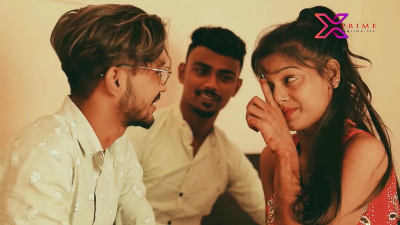 Indian Erotica: Najgorętszy indyjski seks w trójkącie z piękną dziewczyną