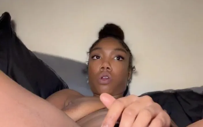 SunnyDelight304: Watched a Lesbian Flick &amp; Rubbed One Out Before I Got...