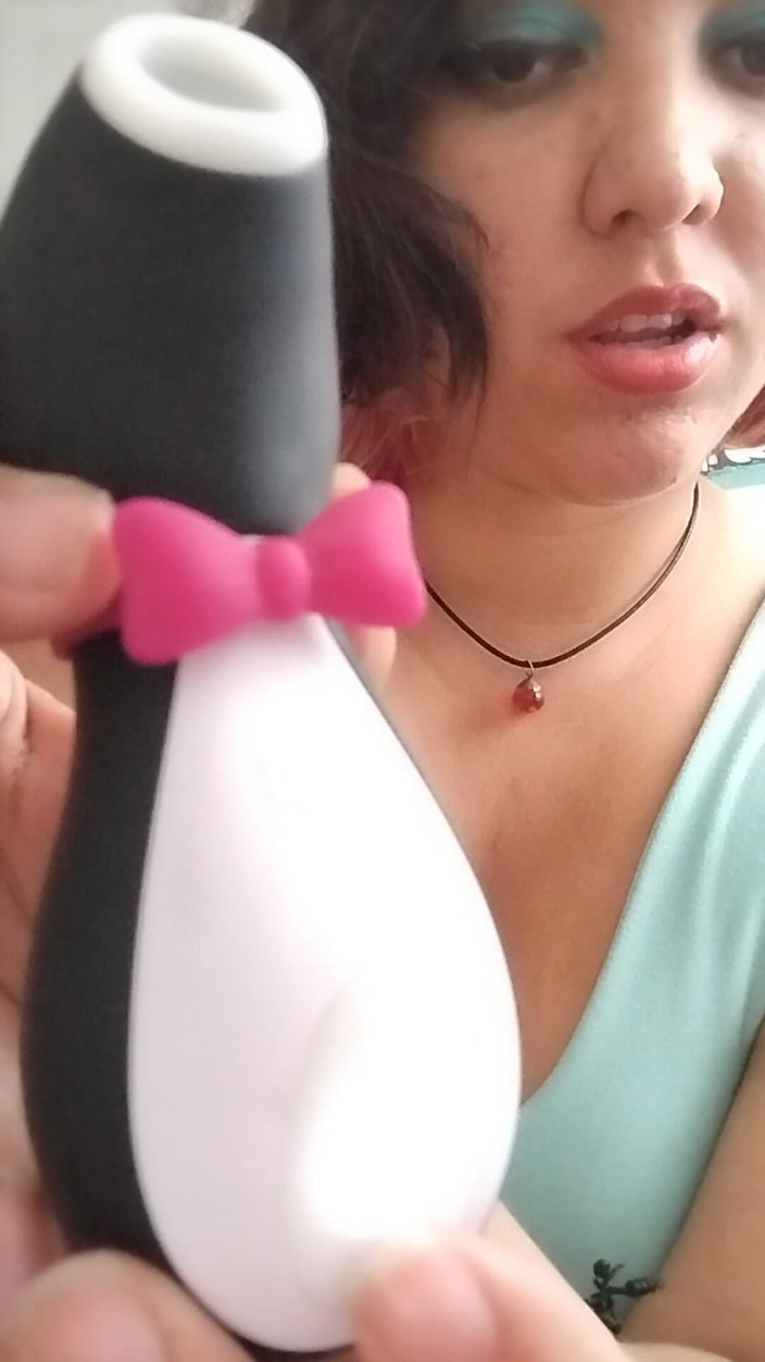 Nana Bela: Mon temps de firts, pinguin satisfayer