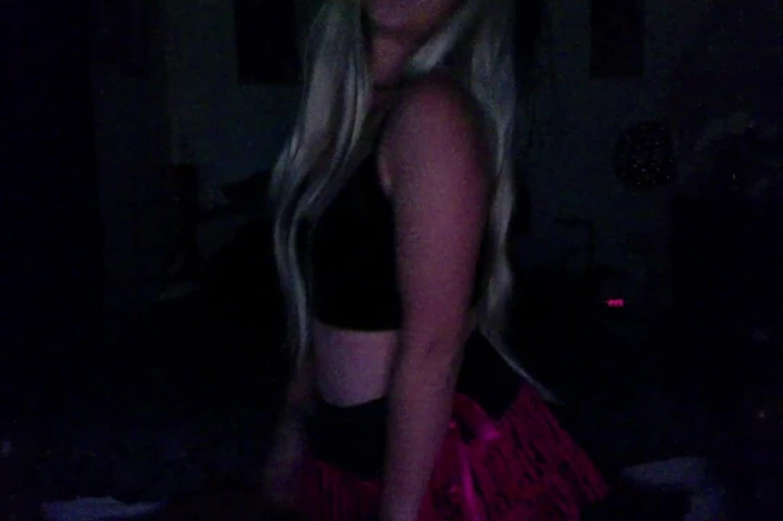 Alli Anderson: Dancing Being a Psycho