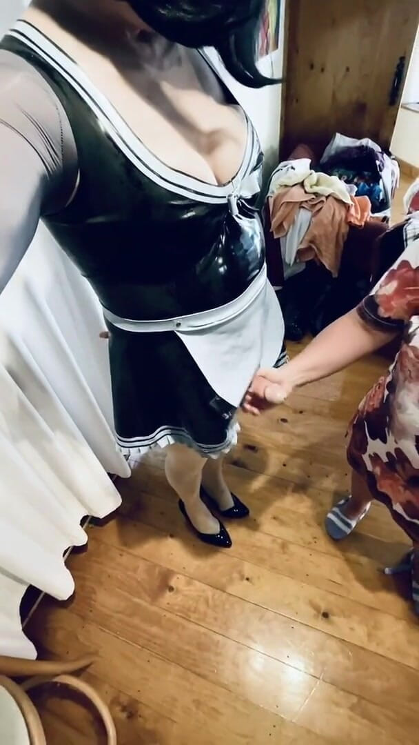 Mistress April: Sinthia mucama crossdresser