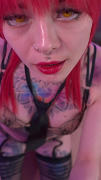 Hot Makima from ChainsawMan cums from a big dick and vibrator. Karneli Bandi