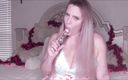 Nikki Nevada: Sexy valentinstag dessous-masturbation und WICHsanleitung