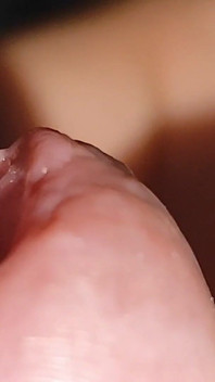 Hot Stepdaddy in Close-up of the Inside of the Glans!