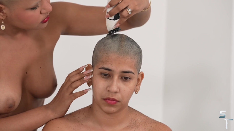 Shave Flix: Dayna