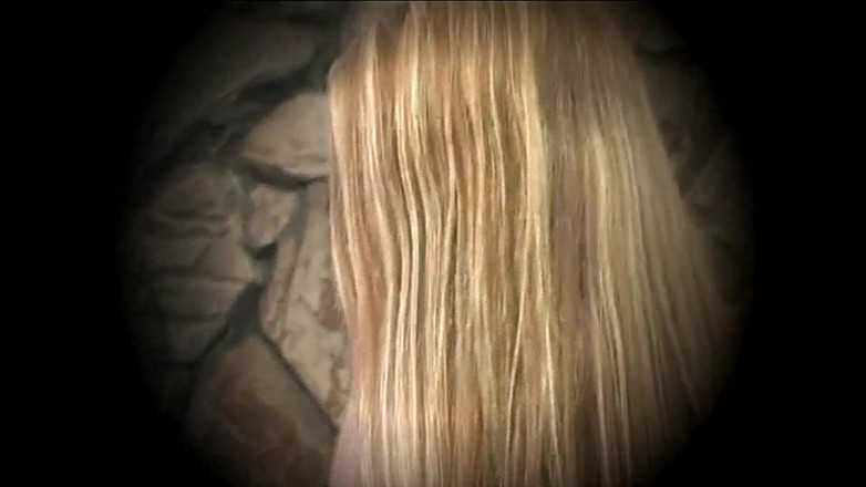 Wonderful Hot World X: Awek blonde muda dengan pepek bercukur dikongkek dan pancutan mani...