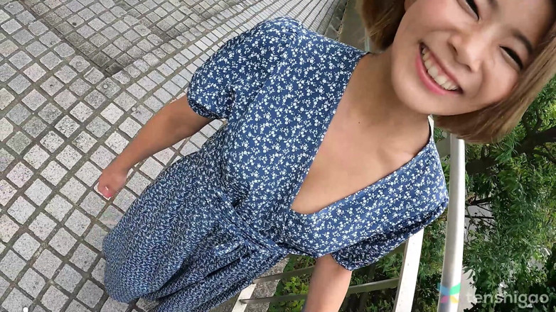 Tenshigao: 日本のヨガインストラクター - Miyu Shiratori masturbatesとともに彼女の大人のおもちゃ