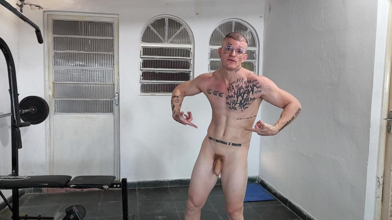 carmonaoficial: White Shaved Training Naked