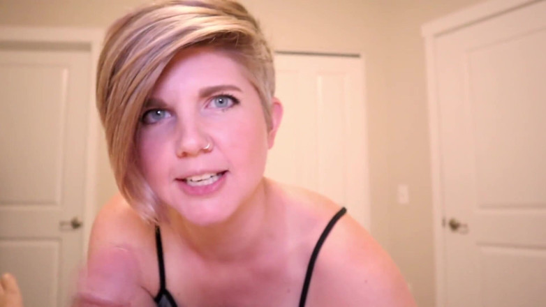 Housewife Ginger: POV pijpbeurt compilatie hete milf zuigt pik