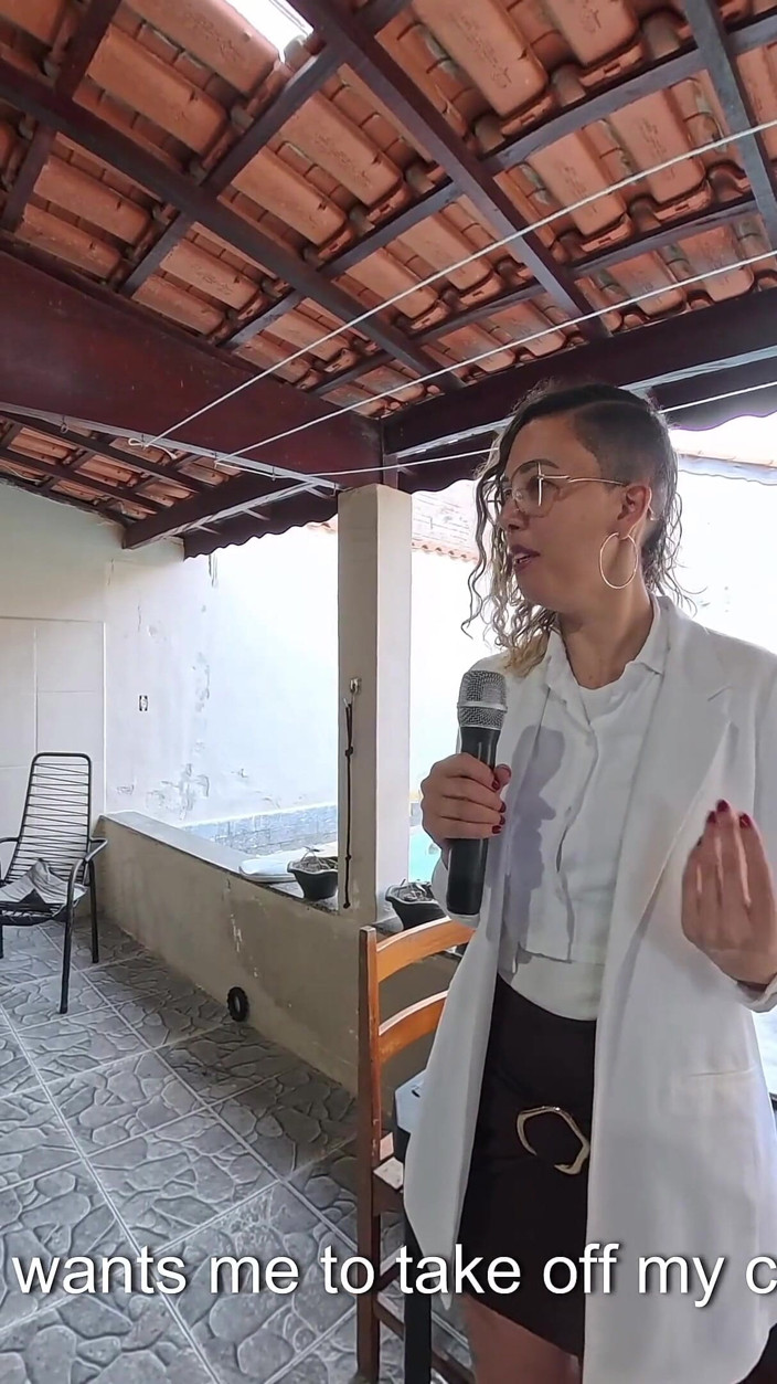 Victor SweetCoupleStories: Reporter Strips Naked After Being Caught Breaking Into a House.