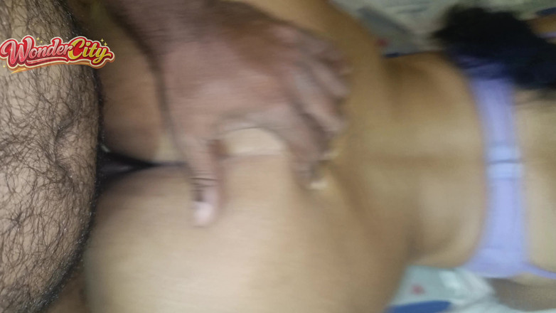 Pushpa studio: Soție infidelă din Chennai