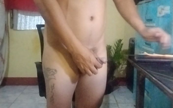 GhonDiamond: Atât de excitată chiar acum