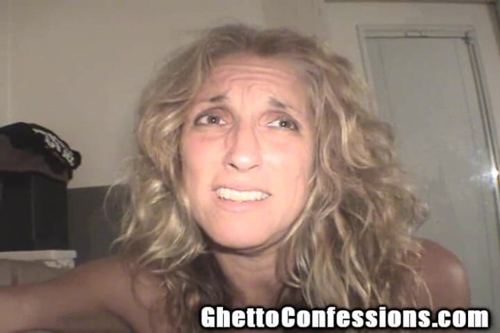 Ghetto Confessions: Teef blonde tegar pelacur kuning mengongkeknya dengan lebih keras, ho!