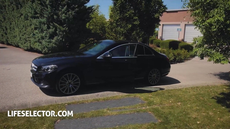 LifeSelector: ネリー・ケントとの完璧なセールの締めくくり