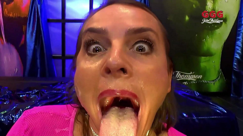 German Hardcore Gangbang: Ggg - All Eyes on Her - ejaculação final