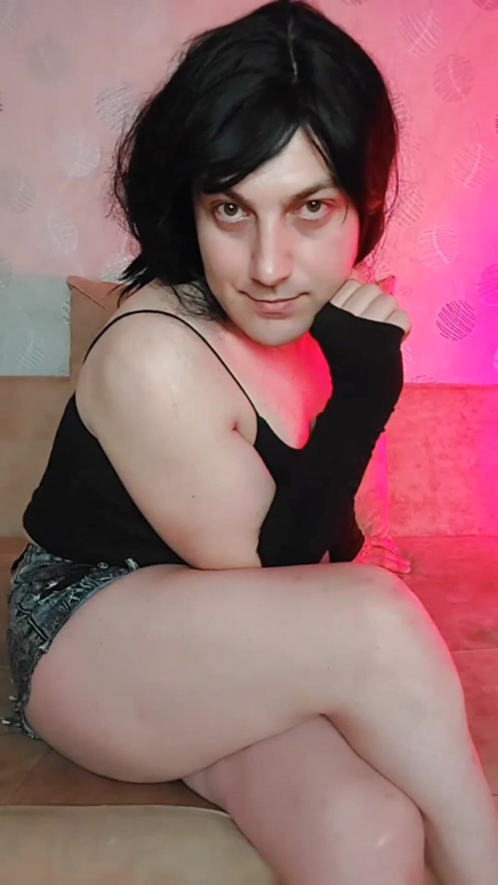 Kitty_Cross: La sissy del cowboy nella femminizzazione