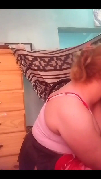 Fitcure1: जब हम वेबकैम पर होते हैं तो Medi मुझे चूसती है