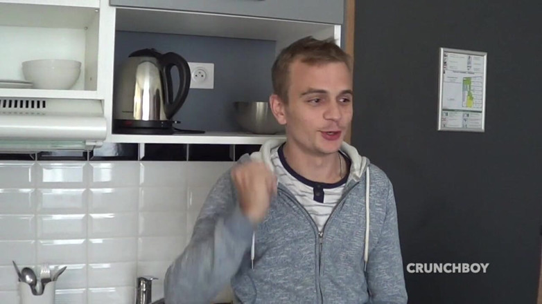 STRAIGHT BOY CURIOUS: Сексуальна латиноамериканська краля відтрахана тео